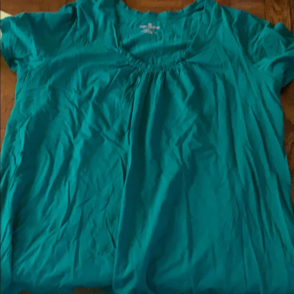 Scoop neck tee shirt